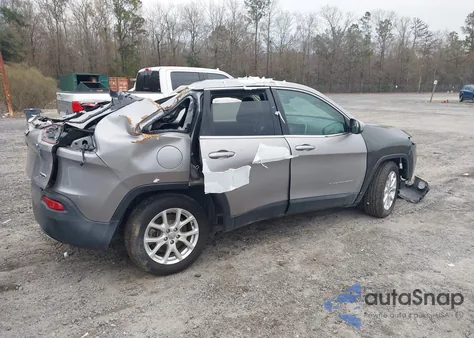 2018 Jeep Cherokee Latitude Fwd z USA, uszkodzony, nr VIN 1C4PJLCX8JD523783